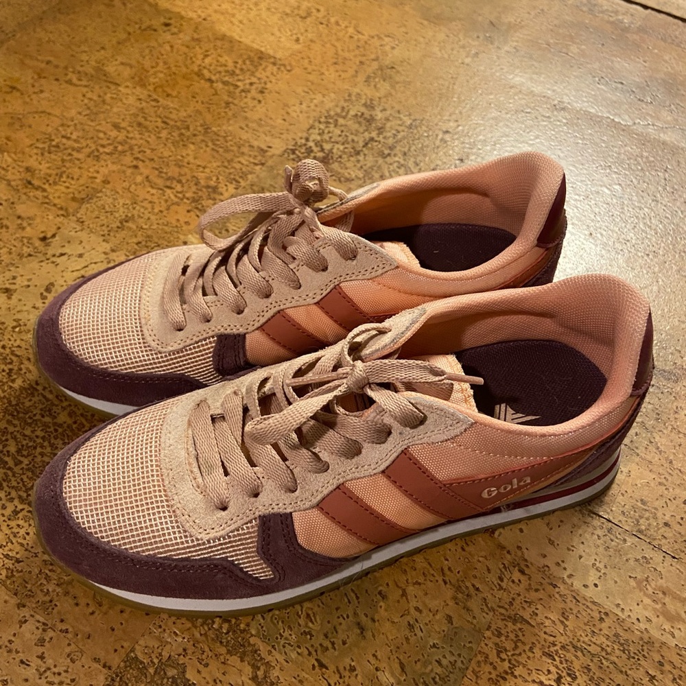 Gola Daytona. Size 7